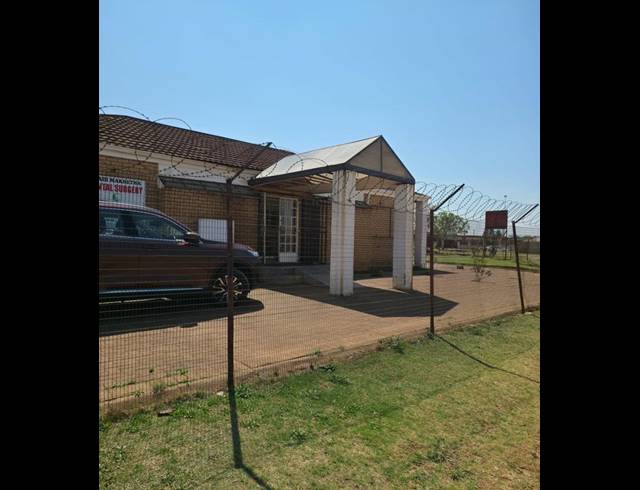 BUSINESS PROPERTY TO RENT IN SEBOKENG UNIT 6